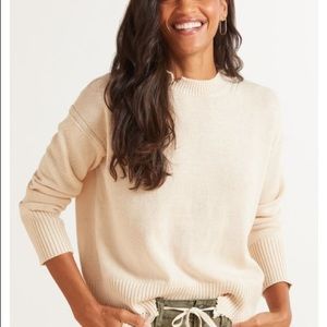 Evereve 525 Distressed Cream neck pullover